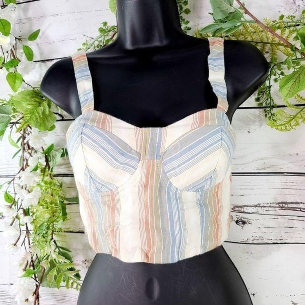 American Eagle Crop Top